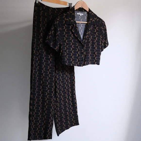 Reformation Noah two piece set - Picture 3 of 6